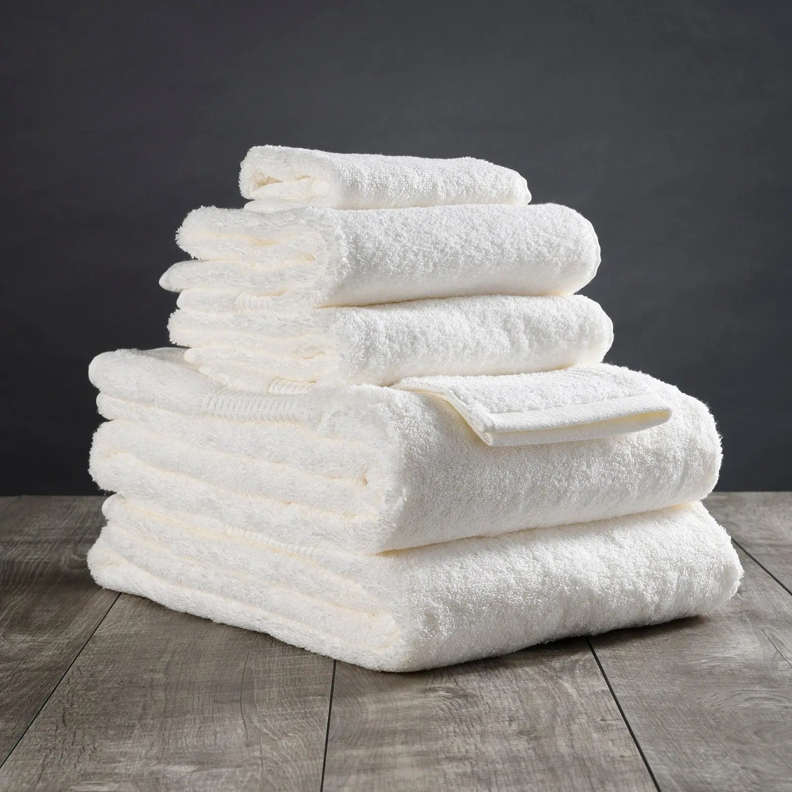100% Organic Cotton Bath Towels Collection Delilah Home