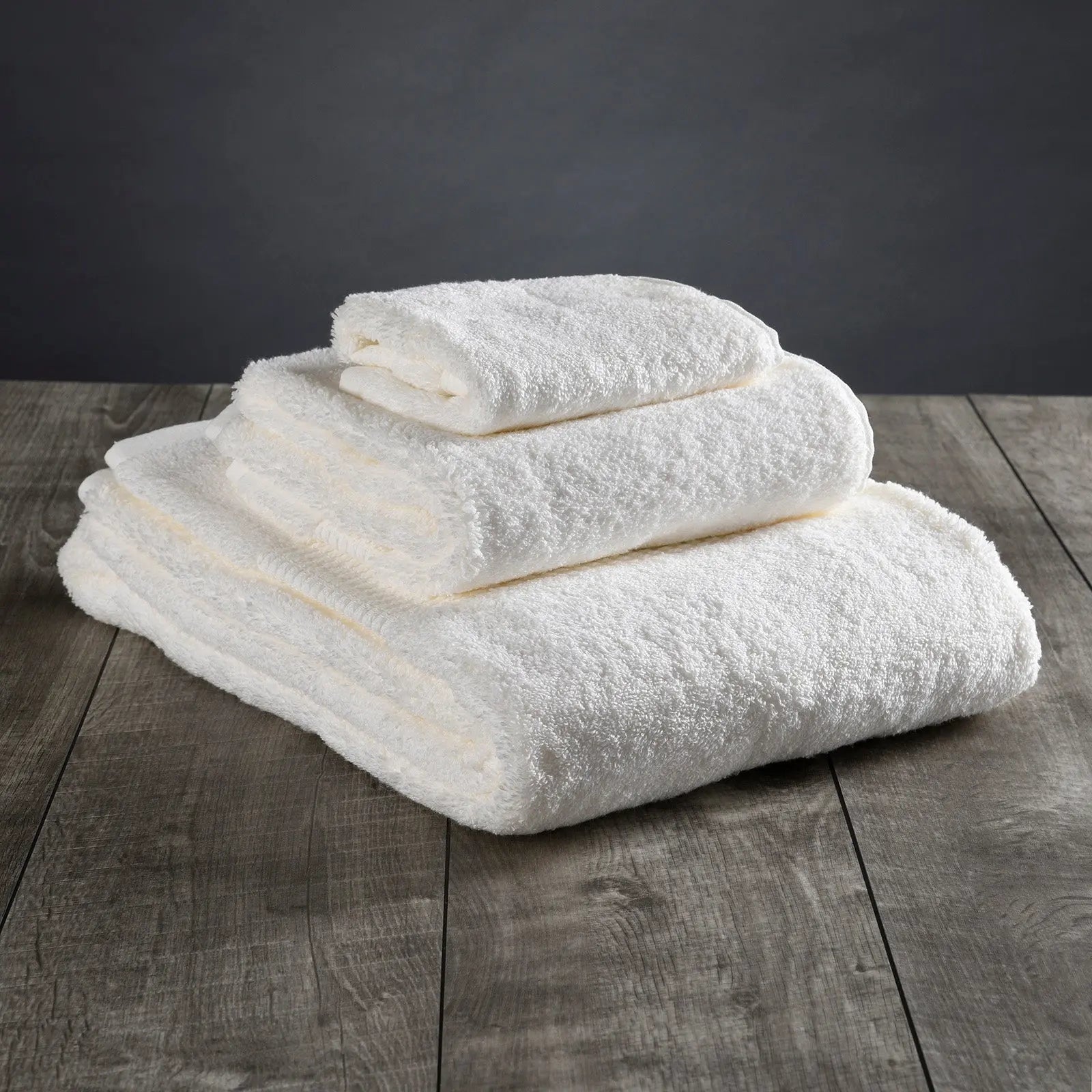 100% Organic Cotton Bath Towels Collection Delilah Home